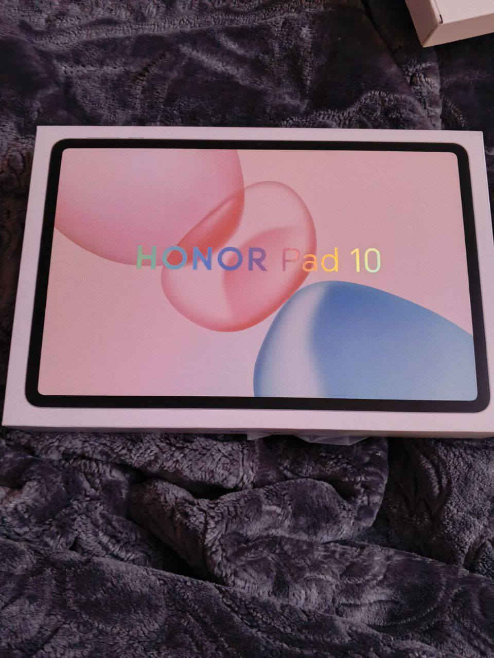 🩷هونر باد 10 ممبدل شي ولا مصلح ابد استخدام شهرين حوالي بطارية حجم 10100 
mAh 
معالج Snapdragon 7 Gen 3 
حجم الشاشة 12.1 
كامل ملحقات الحافظة مع الكيبورد مع الشاحنة مع الكراتين 
🩷القلم ماخذته وحد يدعم راحة اليد هم من هونر سبب البيع  
🩷مشترية برنامج للدراسة دفاتر يرتب وملازم يفتح وpdf يفتح هم ب50 بس مجاني وية الايباد يكون 
🩷اني ظايفتله شاشة مات طافية ورقية تمنع انعكاس الضوء 
🩷سعر الايباد ما عدا القلم 375 وبي مجال بسيط
🩷واللي يريد القلم وياه انزله نص سعر القلم
مكاني بغداد


**إذا كنت صاحب هذا الإعلان وتريد حذفه لأي سبب، رجاءا أرسل رسالة إلى الدعم الفني**