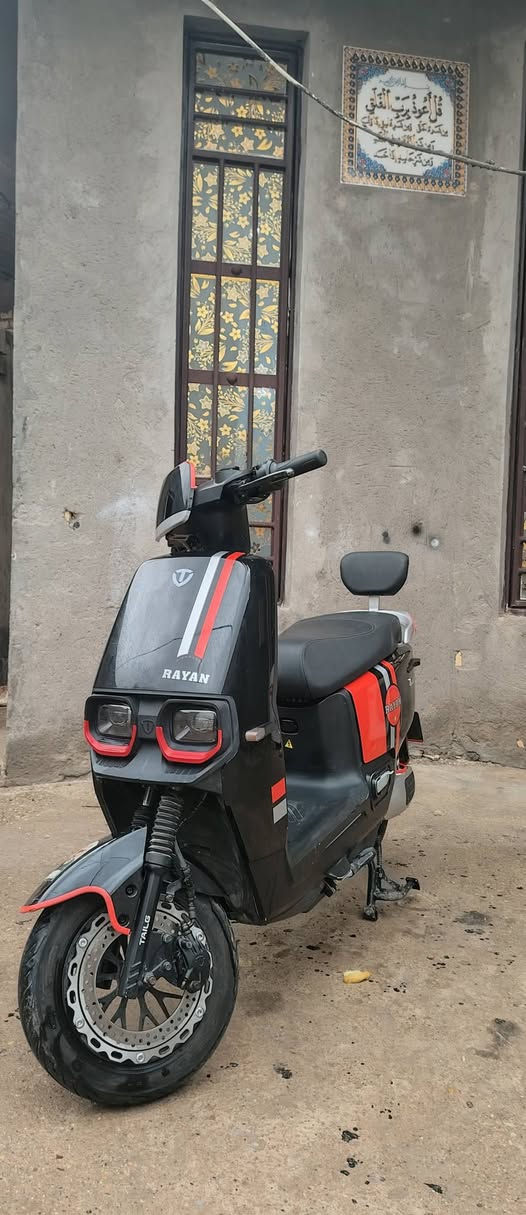 دراجة شحن للبيع موديل 2025 بعدها نضيفة سعرها 750 وبيها مجال مستعجل على بيعتها للاستفسار الاتصال على الرقم او الخاص***********
