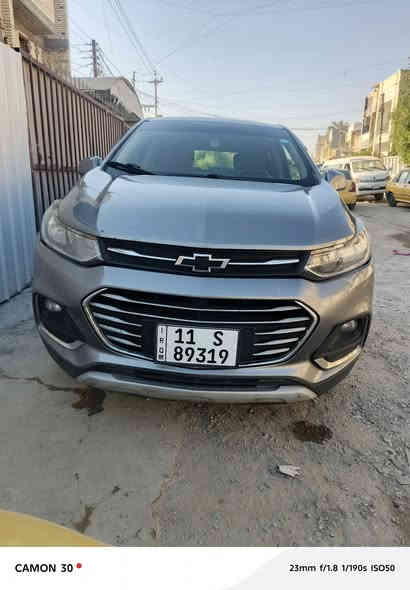 السلام عليكم سيارة للبيع
شوفرليه تراكس 2022
المكينة1.4توربو
سياره نضيفه وجاهزه 
حادثها جمالغ الامامي الايسر ودعاميه لا شاصي ولا لغد
اي استفسار***********
مكان السياره 
بغداد الشعب
السعر125$
