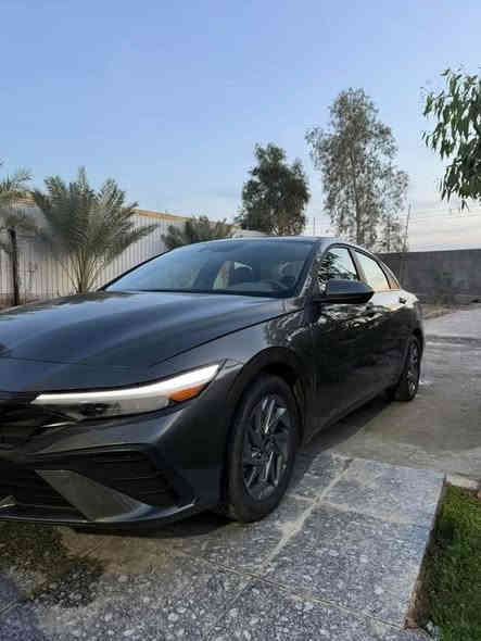 السلام عليكم
النترا موديل 24

دخول جديد  لون زيتوني

حادثها بالصور بسيط تبديل بنيد وجاملق 

بدون رقم

للتواصل واتساب او اتصال علئ الرقم ***********
