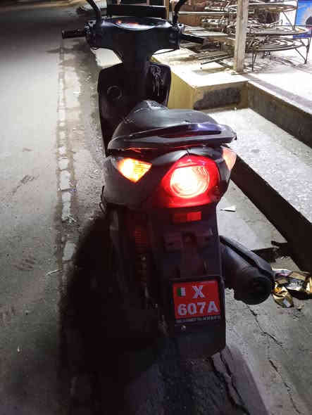 السلام عليكم دراجه للبيع نوع ثعلب سرعه 140 المكان مدينه الصدر سعر 600 دراجه نظيفه رقم الهاتف ***********
