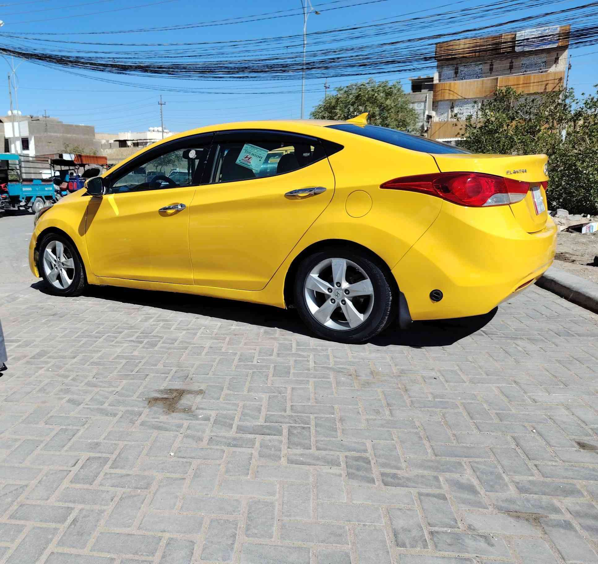 سلام عليكم لنتره للبيع موديل 12 رقم كربلاء النكليزي امريكي حادث باب سايق مصلح نفسه النعنوان  حي القدس السعر ٩٥ مصفر هيئه وغرامه ***********
