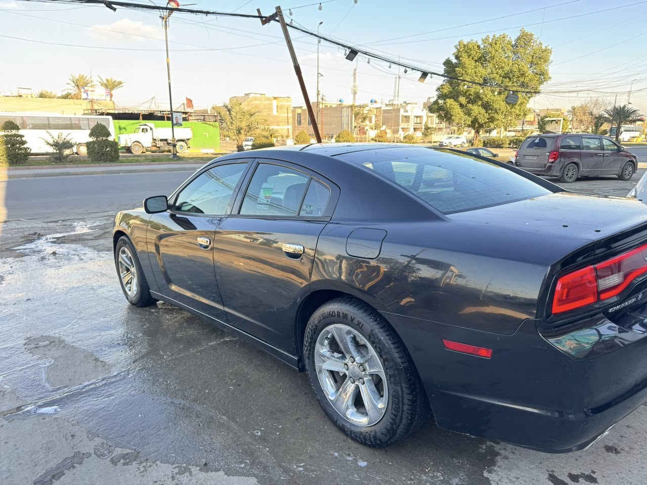 السلام عليكم دوج جارجر موديل ١٤ رقم بغداد الجديد مكينه عربانه خلفيه مال حديث محوره بس كيرهه بي ضعف بي عته خفيفه سونار بلمنشور 
السعر ١٢٥ وبيهه مجال كلش قليل 
الشراي يتصل مكلف بلنشر 
***********
