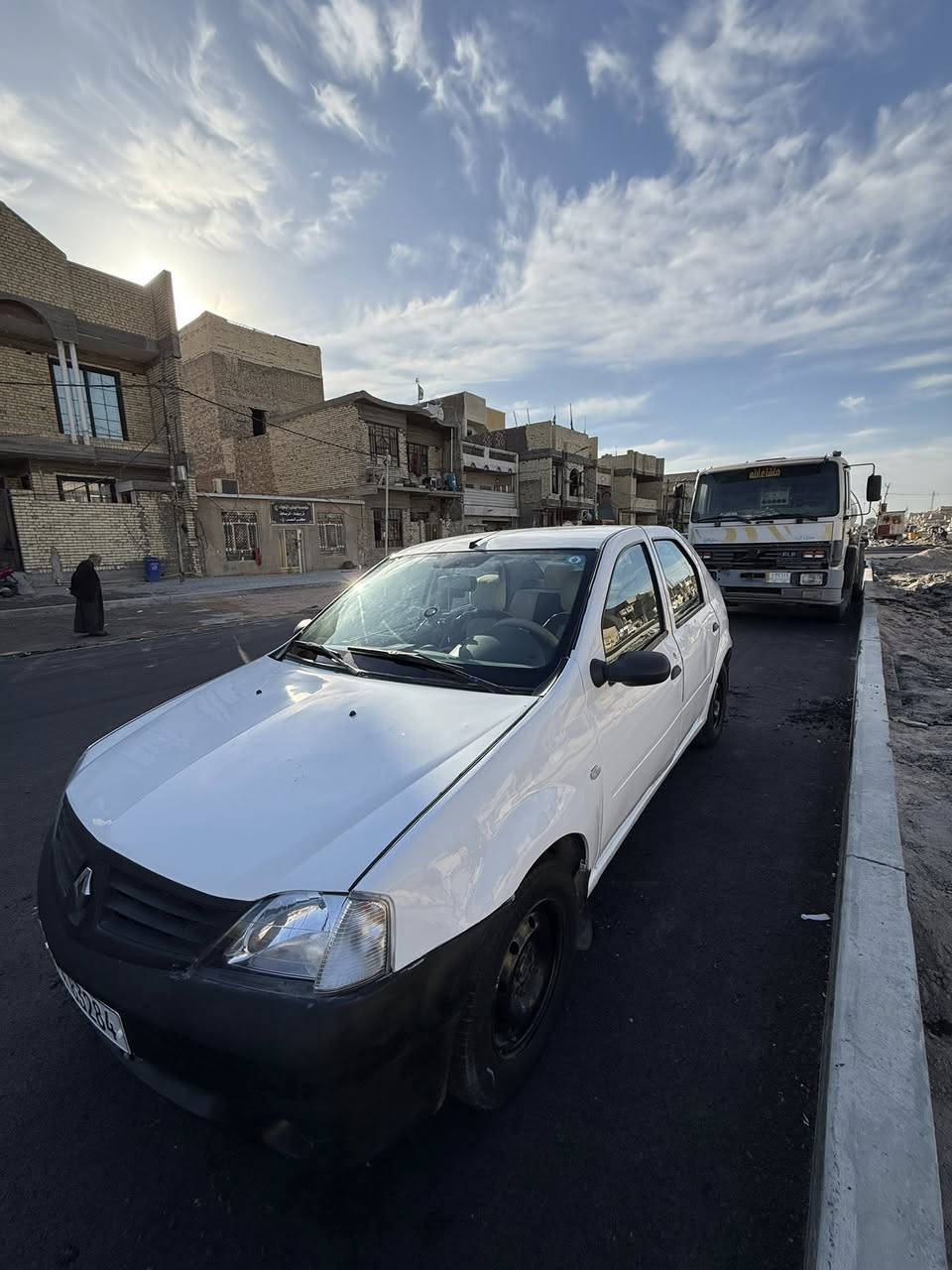 السلام عليكم من رخصه الادمن رينو لوكان 2009 سعر 45مكاني بغداد مدينه الصدر ***********
