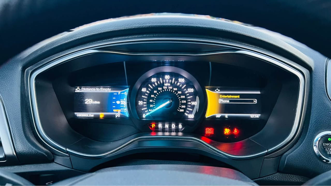 Ford fusion 2017
فورد فیوژن ٢٠١٧
مودیل:٢٠١٧
محرک:١.٥توربو نەکرایتەوە
محرک ما مفتوح
بەسمە
شاشە
٣گیچ
کۆدی دەرگە
حساس
لایت لید 
ماوەی رویشتن:٨٠.٠٠٠مایل حققی
سبوخ:٢پارجە خەلجی
٢پارجە کلیری امریکا
ارباگ:شان و ستیرن سیستەمە 
سعر:٩٩ ورقة 
رەقەم تەلەفون:***********

3FA6P0HDXHR166380 أربيل, العراق
