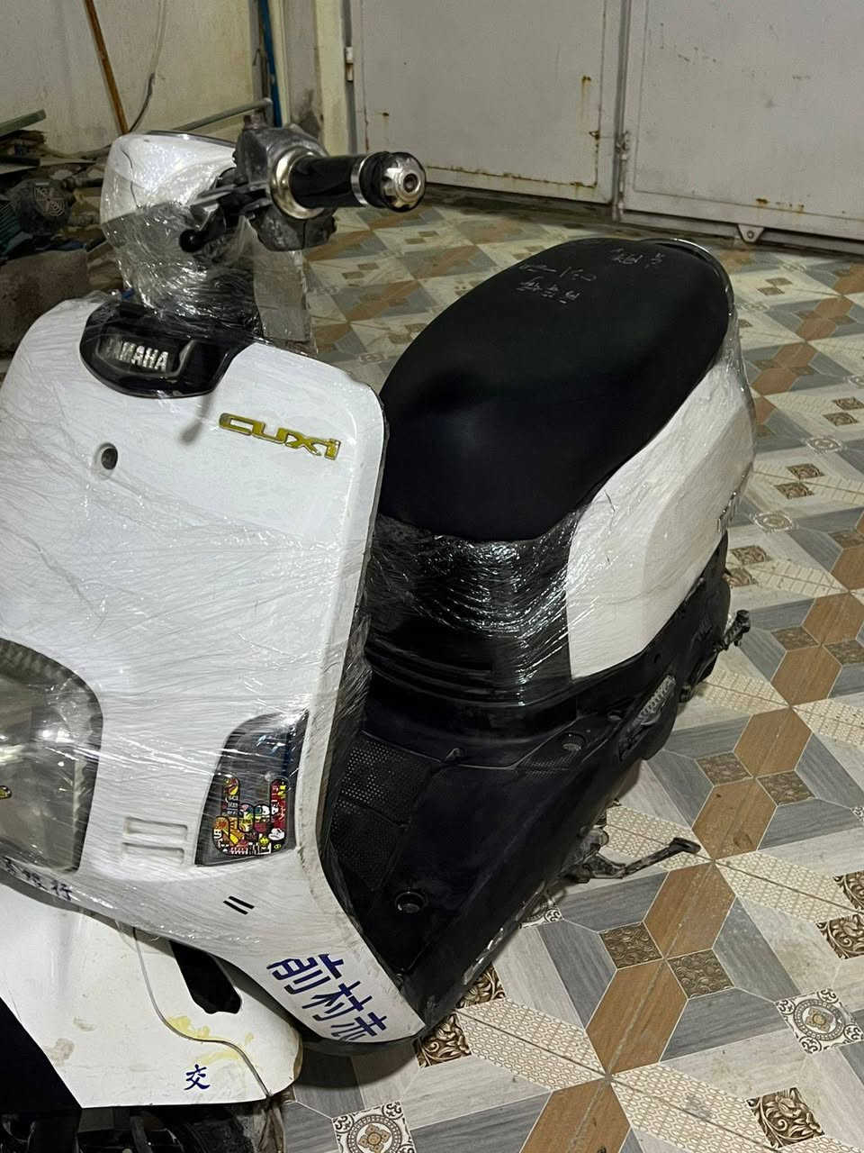 سلام عليكم للبيع دراجه بوليس نضيفه مامفتوحه موديل 2008 شرط شلعه معدل فول ختم واحد مكينه خير من الله اي نقص مابيه كله بلاد كابريتر بلاد سلف بلاد 750 بيه مجال عنوان بعقوبة تقاطع القدس اتصل تدلل رقم ***********
