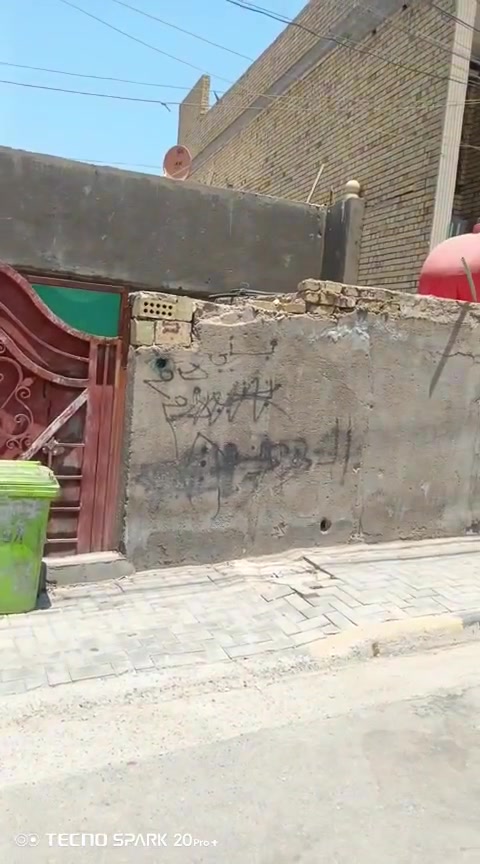 بيت المساحة ٢١٠متر موقع ممتاز جدا اول فرع من شارع الكفاءات السعر ١٢٥ مع المجال بيت ناصي عن الشارع ***********و***********

