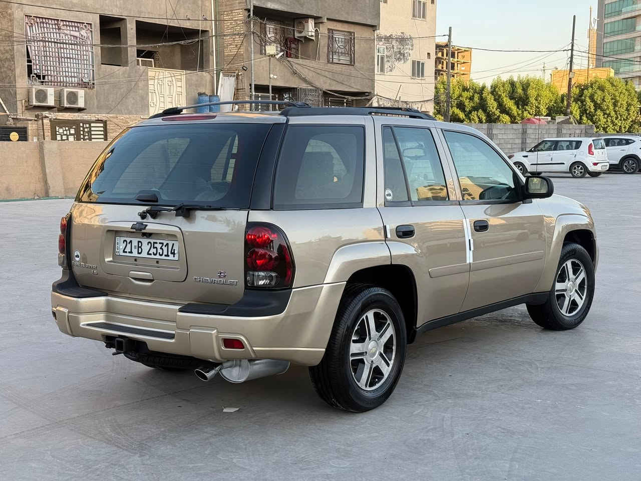 بلايزر موديل ٢٠٠٧ كفاله عامه قطره صبغ مابيها مكينه كير لوك تخم تاير جديده تبريد ثلج فحص هزه سنويه جديد تحويل ثاني يوم بل حقيقه احلى منل صور مكان السياره كربلاء الشراي يتصل مامتواجد ع الفيس السعر ١٠٨ مجال حك الجيه  ***********  تحياتي للجميع
