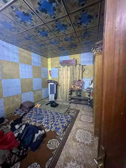 يعلن مكتب الإعلام للعقار عن وجود دار سكني مساحة 200 مطلوب لمصرف العقار مبادره يباع تدوير دين يتحول باسم المشتري 

السعر 9 مليون وبيه مجال 

للاستفسار اكثر مراسله الصفحه او الاتصال على ارقام المكتب 

***********

***********
