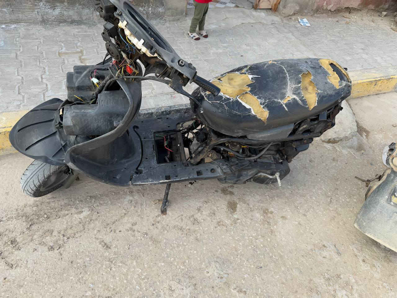 دراجه دولفين للبيع السعر ب250الف وبيه مجال شغاله وكلشي مابيه مكاني  الدوانيه الشاميه ***********
