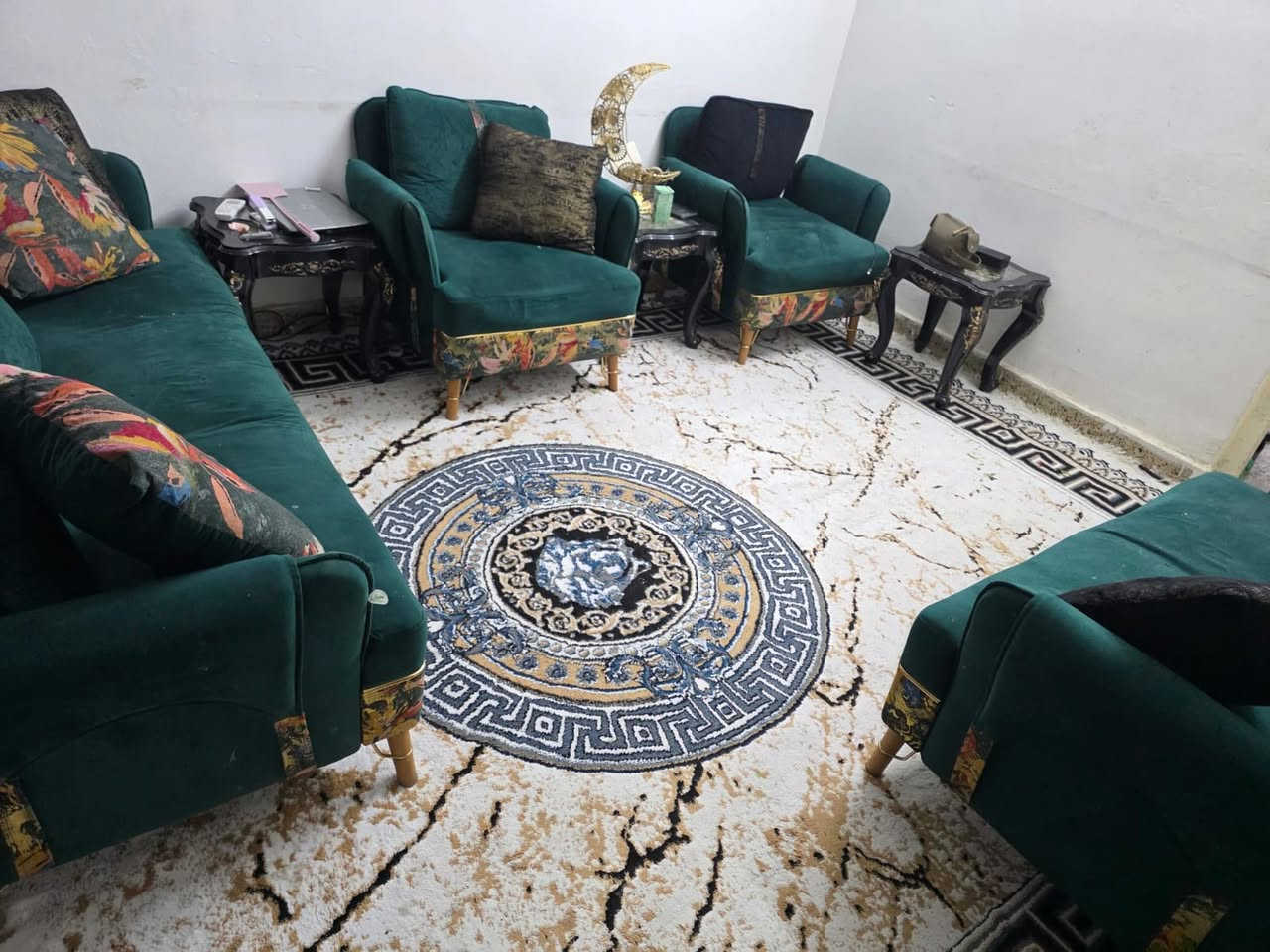 اغراض منزليه للبيع
***********
