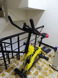 جهاز بايسكل رياضي للبيع مستعمل السعر /٦٠الف وبي مجال العنوان حي القاهر...