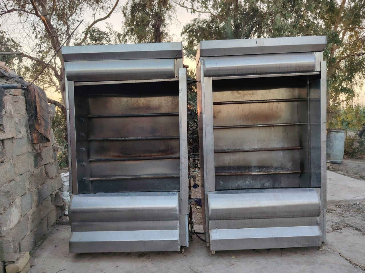 السلام عليكم
شوايه فحم استعمال قليل هي والدكت والساحبه السعر 450
شوايه دجاج 8 شيش ستيل غذائي استعمال كلش قليل نضيفات سعر الوحده 450 مكاني بغداد الدوره ***********
