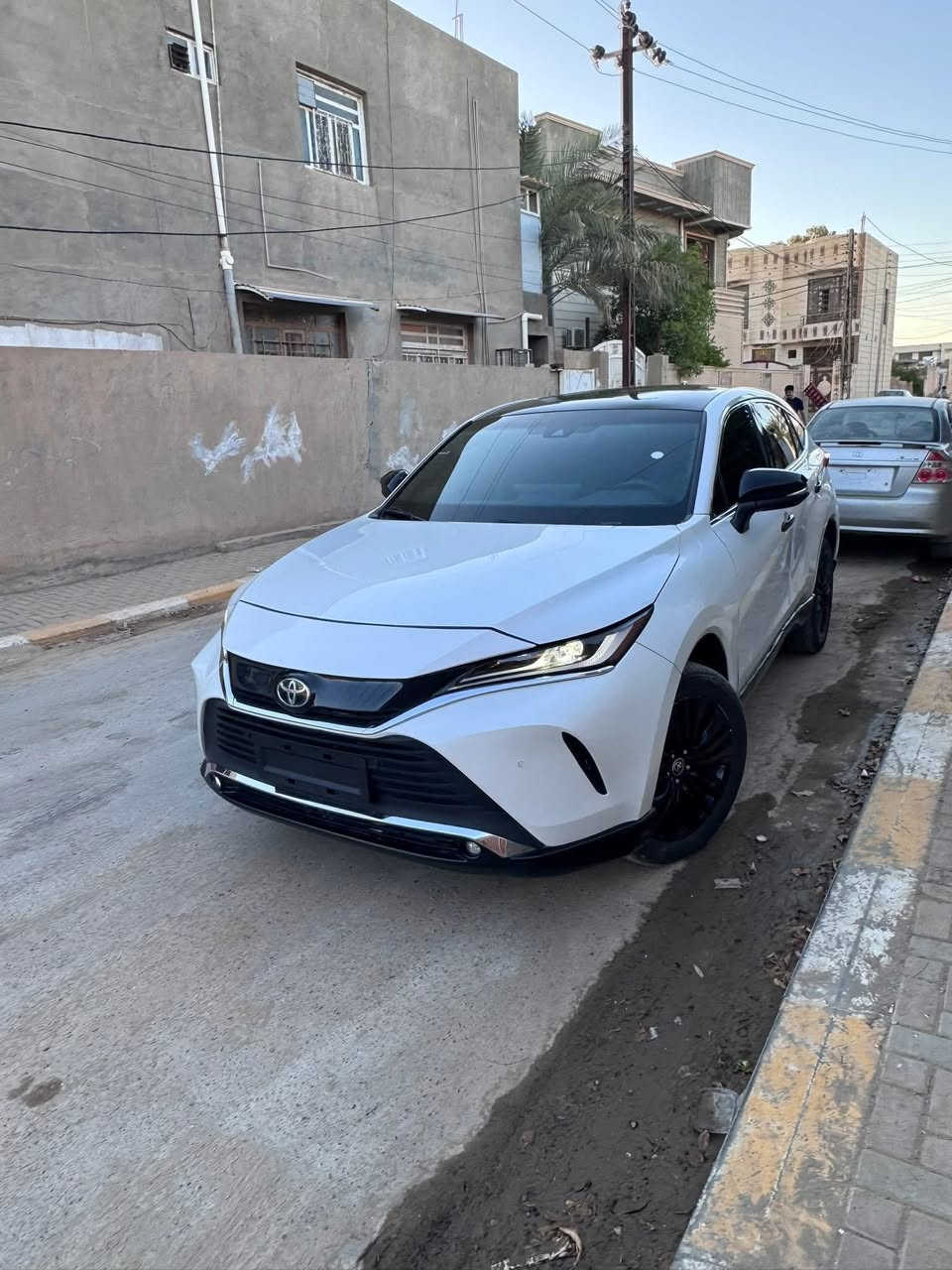 السلام عليكم تيوتا فينزا  بسعر مناسب 2024 دخول جديد 
حادث بصيط ربع الجاملغ صبغ 
بدون تبديل غير الدعامي. 
ايرباك استيران وبرده 
صوره الحادث مرفقة مع المنشور 
السيار فورل
جنطه كهرباء
 بانوراما 
حساسات امامي خلفي 
شاشه جبيره 
اكشانه تدفئة
‏كشانه خزن
‏جنطه كهرباء
‏جلد 
 السياره دخول على كتاب  شهداء صلاح الدين 
ترقيم  يكلف 275الف تاخذ  وكاله عامه من صاحب الكتاب سنتين اصير حره السياره  السعر 236 وبيه مجال  

***********
