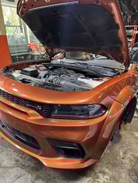 تفصيخ جارجر    SRT( وايد بدي) 2022 جارجر 5.7 (دايتونا )  2023  شركة زي...