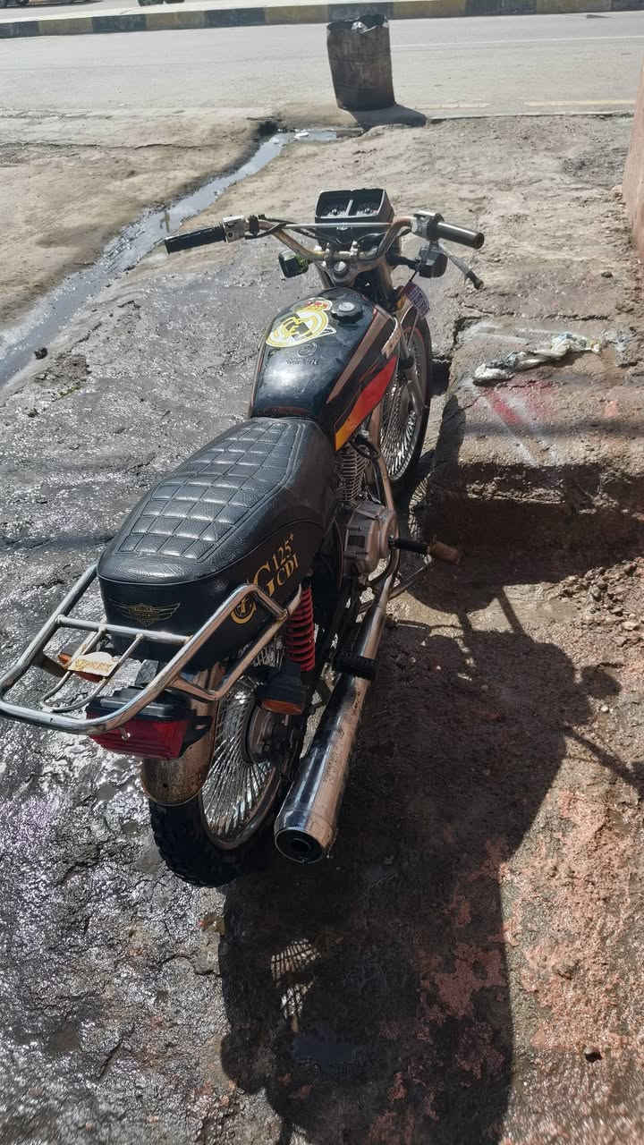 للبيع كاطم ولف
كلشي مايعوزه بس يده كلج وبنزات خلصانه ابيعه طافي كاطم ولف مكاني موصل حي المصارف سعر 200 وبي مجال للطييبين مو شراي لاتراسل


**إذا كنت صاحب هذا الإعلان وتريد حذفه لأي سبب، رجاءا أرسل رسالة إلى الدعم الفني**