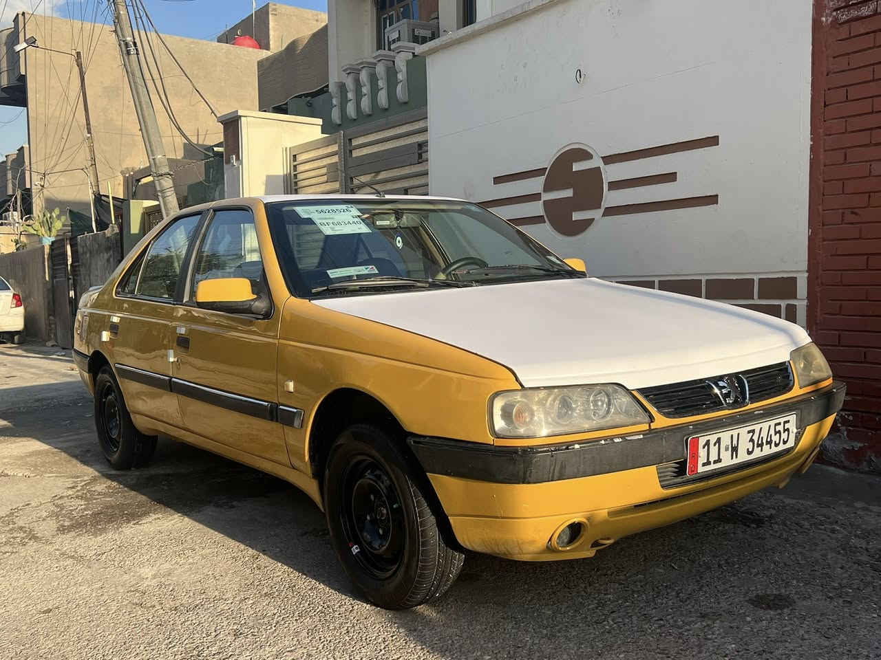 السلام عليكم.     مكلف بالنشررر
بيجو لميس 2016 جاهزه وكامله مابيها اي نواقص 
ارقام بغداد انكليزي. ومكان بغداد الامين 
بيها صبغ جاملغ ومباوگ الباب بدون اي ضربه 
السعر 38           للاستفسار ‭٠٧٧١ ٨٨٤ ٩٧٢٤‬
