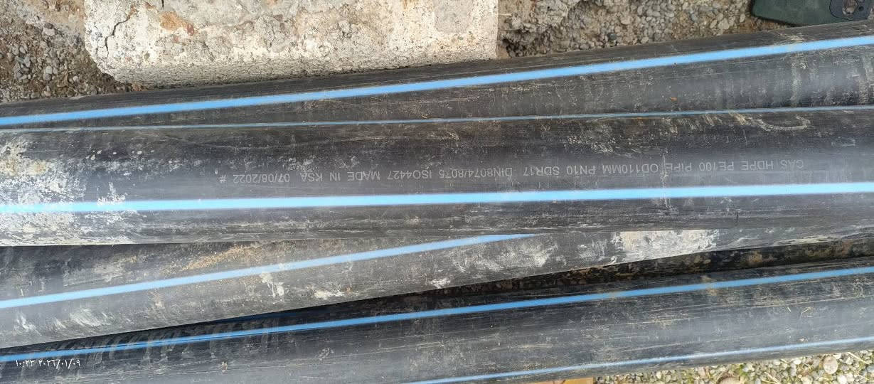 بواري للبيع 3 قطع
بلاستك ثقيل مثل ماموضح بالصوره 
الطول 12متر  حجم البوري 4انج 
سعر القطعه الوحده 150وبي مجال
***********
