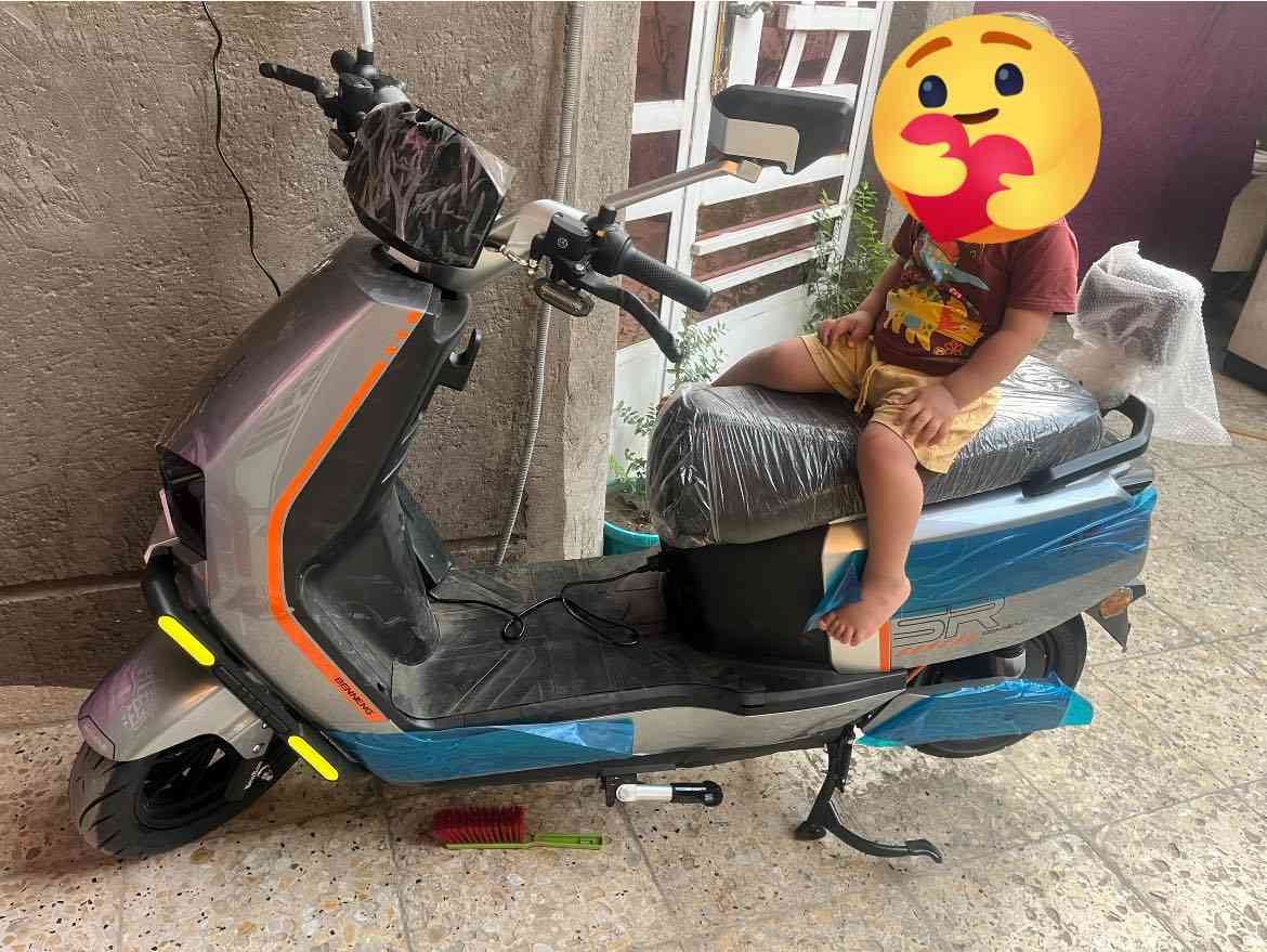 السلام عليكم دراجة شحن للبيع مستخدمة قليل وكاملة مابيها اي نقص سعرها 700 الف بطاريات 6 مسطرة الأصلية ملف 2000 عالية تاير 12 
مكاني بغداد ***********
