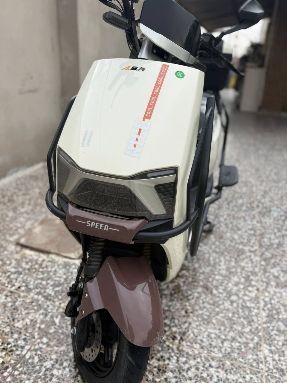 دراجه سبيد شحن 
موديل2025
دراجه جديده معنى الكلمه استخدام شخصي
6بطاريات لوك جديده
كهربائيات كلها شغاله 
برغي مابيها نقص
السعر800 وبيها مجال كلش قليل
العنوان المدائن
***********
