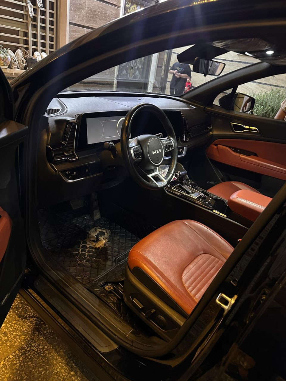 كيا سبورتيج 2023للبيع
فول مواصفات رقم اربيل وارد امريكي
حادثه بأميركا جاملغ امامي جهة السايق /مبدل البنيد
وتوجد دحجه بسيطه في الخلف موضحة في الصور
السيارة ماشية82قابله للزيادة

االمواصفات اعلى فئة/ محرك 2500
سنوية بأسمنا وهزة جديدة تحويل مباشرتاً

مكان السيارة بغداد🏠

السعر 210$

للأستفسار عبر الأتصال فقط✨

‭0771 867 2054‬
