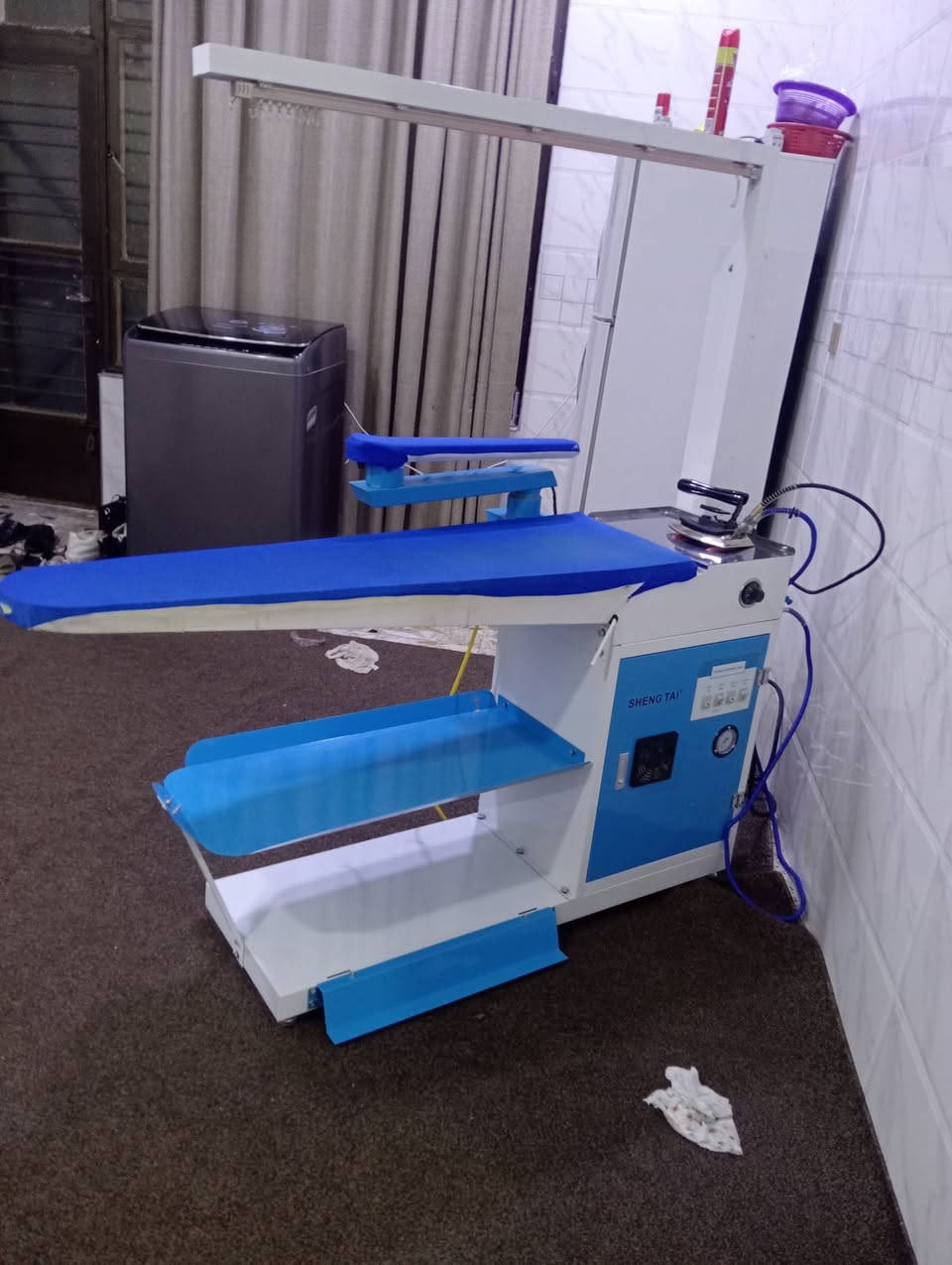 السلام عليكم
البيع جهاز مكوه اخو جديد

الله شهد مستخدم قليل

***********
