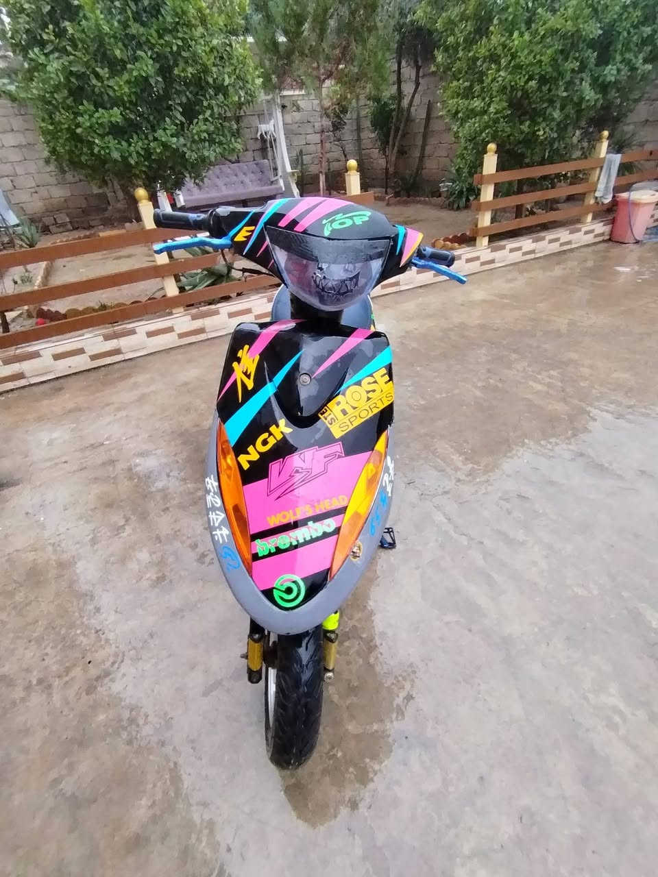 اسلام عليكم درجا ماكس عدلا ١٢٠ مكينا ٥٥ شرط تحريكا ومعدل نار دراجة بيها تزويد شيال وقطرا دهن يدات بريك قبق افلوين صلنصا افام ويل مشيف دبلات الأمامي كفرات ختم وحد موشمات  الدراجا منقصها كلشي جهزا السعر ٦٥٠ وبيها مجال شي قليل مكان موصل جانب الأيمن بل يرموك رقم ***********
