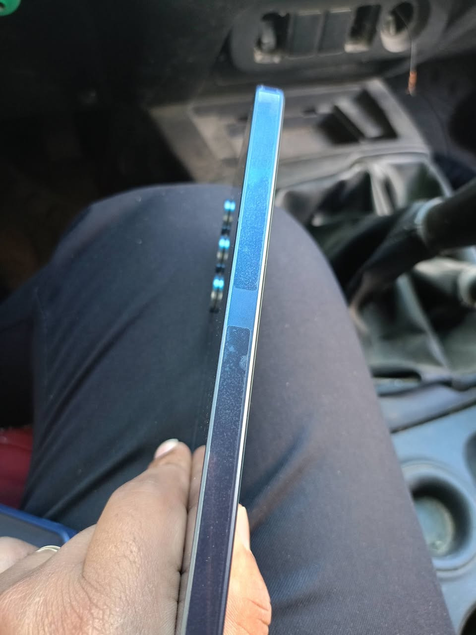 A35G5 جهاز جديد صار سبوع ماخذه ذاكره 256سعره 250 الف رقم الهاتف ***********
