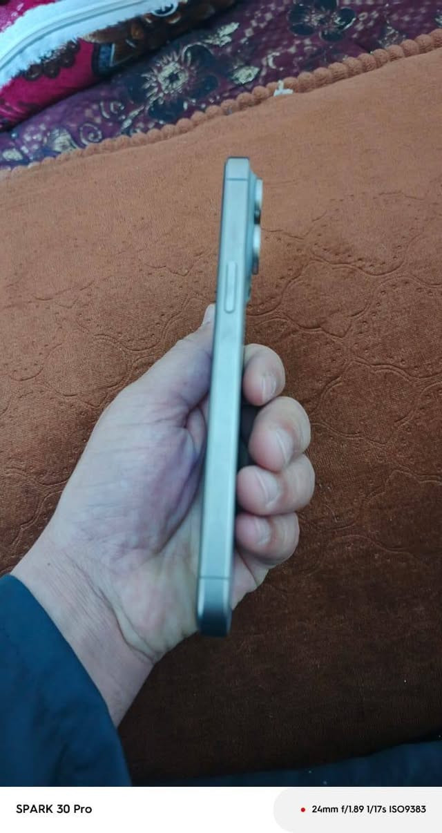 📱 للبيع آيفون 15 برو ماكس 256GB - لون Natural Titanium تيتانيوم ✨
**تفاصيل الجهاز:**
- الحالة: نظيف رقم واحد، استخدام بيتي، ماكو خدوش نهائياً
- البطارية: 79% صحة أصلية، 1023 دورة - تشحن يوم كامل
- المساحة: 256GB
- المعالج: A17 Pro + زر الاكشن + زوم 5x كاميرا
- الملحقات: كارتونة أصلية فقط
- مفتوح كل الشبكات + فيس آيدي 100%

**السعر: 1,150,000 دينار**
قابل للتفاوض البسيط للشراي الصادق

**المكان: أربيل**

للتواصل [ خاص ]


**إذا كنت صاحب هذا الإعلان وتريد حذفه لأي سبب، رجاءا أرسل رسالة إلى الدعم الفني**