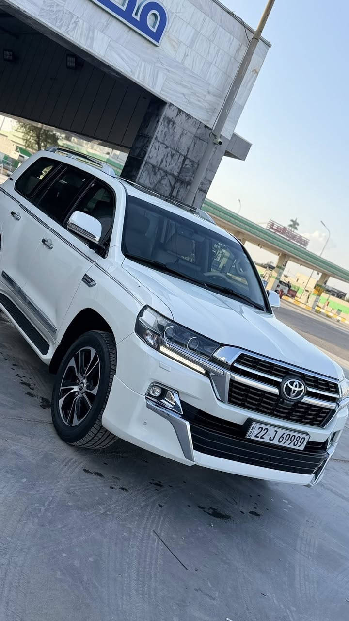 تيوتا لاندكروز موديل 2021 رقم أربيل بسمي تحويل مباشر بيه كتاب تضليل مده سنه      سياره مكفوله كفاله عامه من كلشي شرط حته دعاميات مكفولات 
ماشيه 65 الف  سياره شركة ساز ام ضمان 
المواصفات 
خمس بصمات كامرات محيطيه 
شاشه لكزز
هيه تجي فول الفول 
محرك 6V 
تخم تاير قبل كم يوم شاده جديد 
سياره مكفوله الله يشهد جديده كلش تجي وشوف بعينك عنوان واسط الصويره اكثر ستفسار ع رقم ***********
