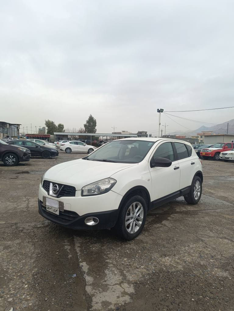 نیسان قاشقای مودیل 2014 سفر شرکە 
بێ دعم بێ صبغ گێر مکینە تحویل شرط
سعر 120 ورقە مجالەکێ کێم یێ تێدا 
دهوک0️⃣7️⃣5️⃣0️⃣1️⃣7️⃣7️⃣4️⃣2️⃣4️⃣9️⃣ دهوك, العراق
