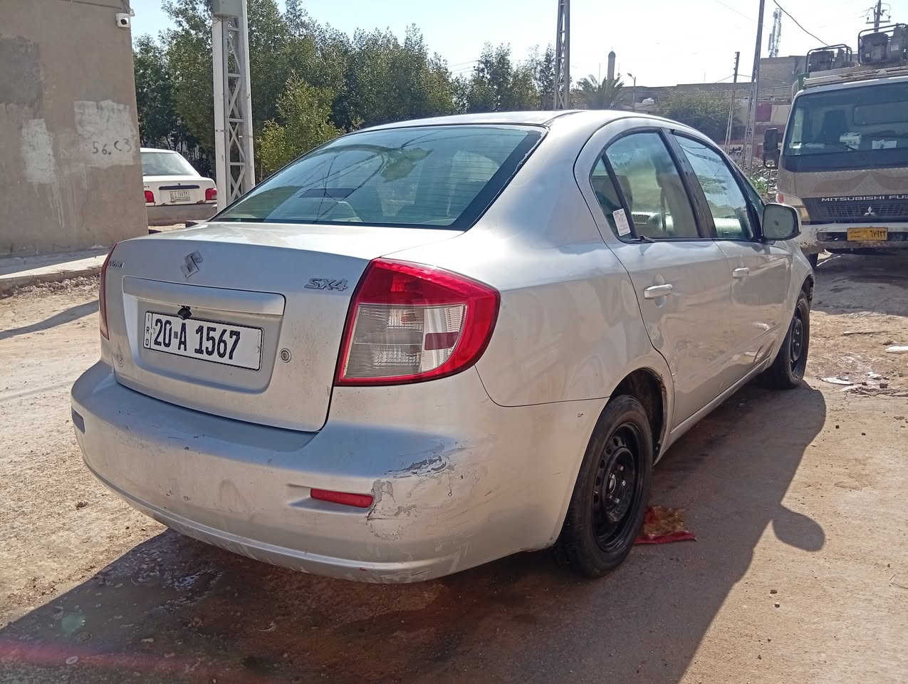 سوزوكي sx4
موديل 2009 وارد امريكي باسمي 
ضربتها جاملغ عكس السايق مصبوغة حزام
تدفئه تبريد گير محرك جاهزات 
عايزه شموع حداديه وچبنة مشط ستيرن 
مكاني الديوانية .
السعر 52
***********
