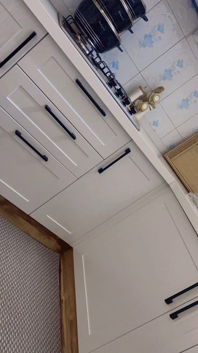 السلام عليكم 
كاونتر تركي hdf
مسويته يم المطبخ التركي ب ٣ ملاين قبل سنه  قليل الاستعمااال 
فقط يدات مالته مكسوره يرادلهن تبديل اي شي مابي حته ماطابخين بي ابد 
اريده ب ٦٥٠ 
٣ امتار 
مكاني اكرمين شارع ام البنين
للاستفسار الاتصال 
*********** غير متواجده ع فيس
