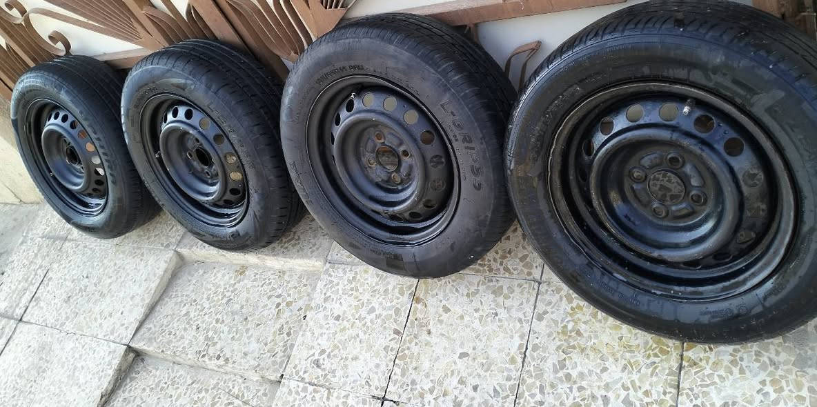 تايرات وياله للبيع حجم 14 شرط لا عواج ولا كسر طخم سعر 125 استفسار ***********
***********
