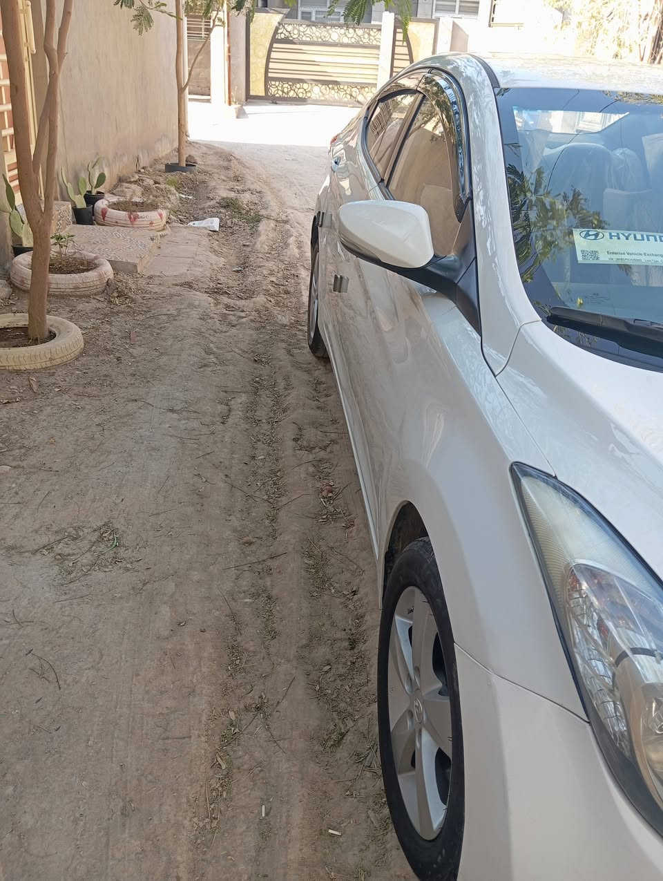 السلام عليكم.
النترا موديل 2011   مكفوله من الصبغ رقم اربيل محرك 1800 مواصفات شاشه كامره  اشاره بالمري تحكم جه وحده سعرها 105 مكان بابل بكرلي .
***********
