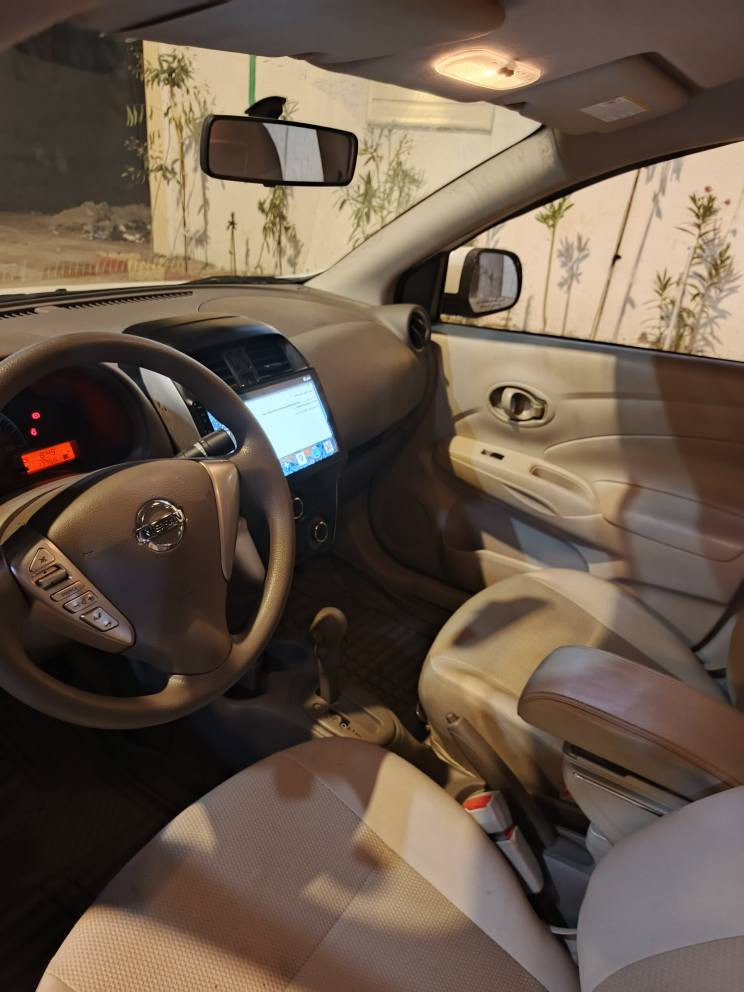 نيسان سني هندي موديل 2025 
السياره بيها تبديل  باب ومدكر  ظربتها كلش بسيطه السياره  بل كارتون حته ماماشيه  هواي  السعر 112 وبيها مجال قليل *********** البصرة, العراق
