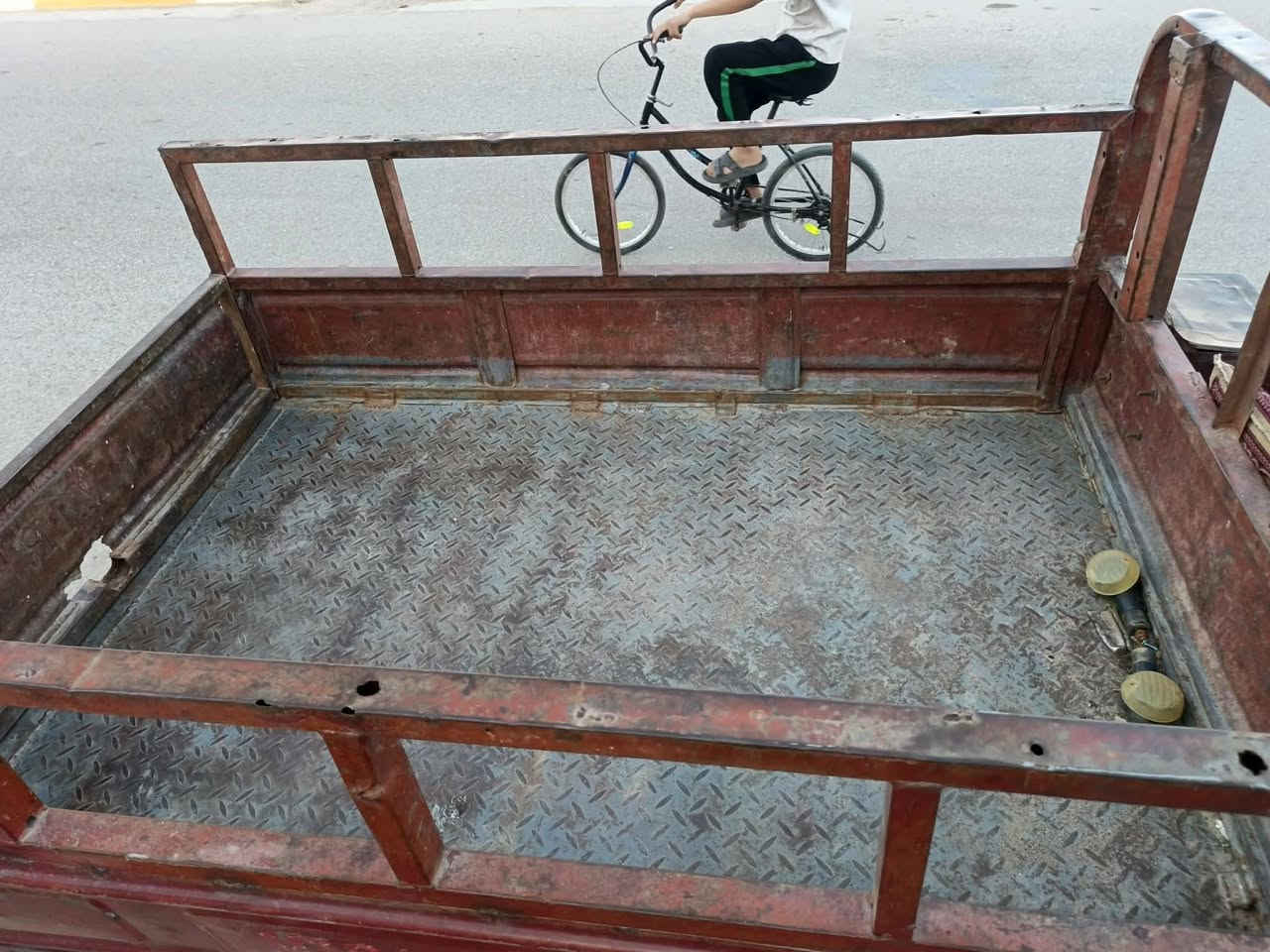 سلام عليكم ستوته للبيع متروكه كلك كلك كلك نضيفه وحلو اسويلك مكاتبه عن السرقه  بيه بس دبلات عوج شراي يخابرني *********** مكاني رميثه
