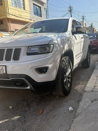 جيب شيروكي 2014 خليجي الموديل المرغوب بيها 3 قطع صبغ بدون دواخل اثر شخ...