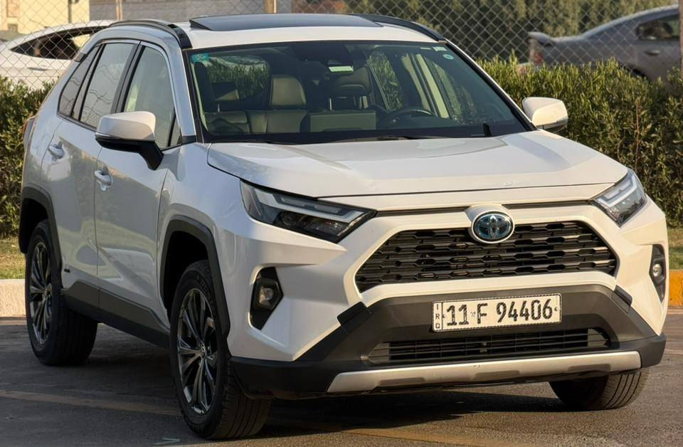 راف فور XLE PREMIUM 2024 
فول واحد على واحد

المسافة المقطوعة : 23000 

المواصفات:
محرك 2.5L 4 هايبرد 
السياة دفع رباعي
جنطه كهرباء
بصمة تشغيل
فتحة سقف
حساسات آمامية وخلفية
رادار
LED + زينون
كشافات
LED بك لايت
حساسات ضغط الإطارات
9 وسائد هوائية
هاند بريك كهرباء
ABS
Apple Carplay شاشة
مثبت سرعة
أوامر صوتية
Bluetooth
منافذ طاقة
مقاعد جلد كهرباء
 تدفئة
تحديد مسار
أوضاع قيادة
أوتو هولد
ظام مانع الانزلاق
تبريد خلفي 
هاند بريك بصمه 
Ev مود 
خزن مقاعد 
ابل كار بلي 

الضرر : نصف الجاملغ الايمن مصبوغ مع بارد في البنيد فقط 

فقط بيع بدون مراوس 

بغداد العامرية 

الرقم :***********

🔴 علق سوف يوصلك الرسائل سعر
