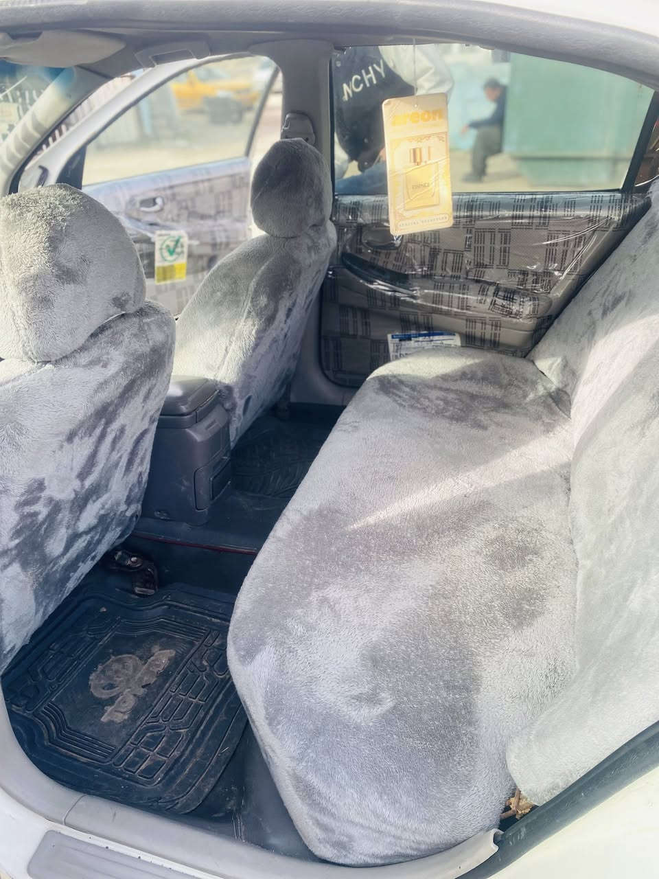 بەناوی خوایی گەورە... نیسان ماگزیما  2002 سەنەوی تا 2030 تازەیە مەکینە 3000 محەسەن مەرغوب گێر عادی چوار پارچە بۆیاخ تەبرید سارد و گەرم ئیشەکا  چوار تایەی تازەی لەژێرایە سعری 50 مەعامەلەیەکی برایانە          ژمارە:***********     *********** گۆڕینەوەش ئەکەم بە شاهینە.
