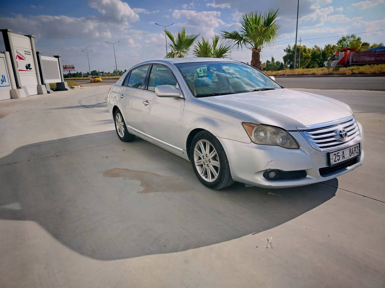 سلام عليكم افالون 2007 خليجي فول مواصفات ليمتد مشدود له محرك 2012 باربع قطع صبغ بدون دواخل بجم امامي وخلفي كبس باسمي شرط التحويل سنويه2028 هزه جديده بيها بطاقه بنزين سعر 105  مجال بسيط مكان السياره كركوك اي استفسار اتصل غير متواجد على الفيس *********** ***********
