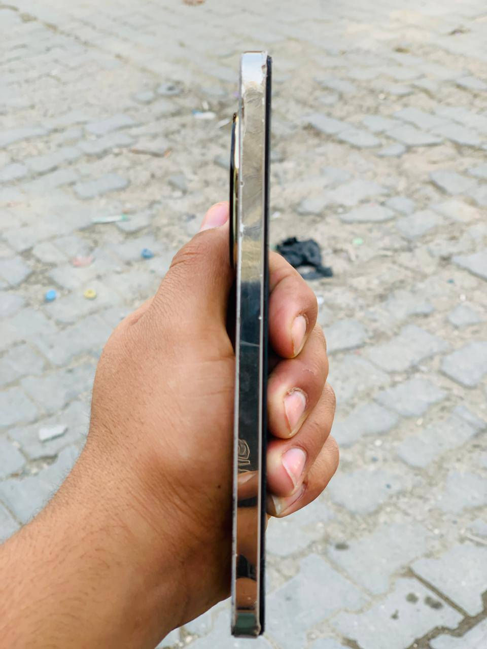 سلام عليكم رمضان كريم عندي هذه جهاز للبيع ريدمي ،12 فايف جي  ذاكرته 512 رام 24جهاز مبدأ شاشه اصليه ام ضمان جهاز كله شغال فقط بصمه واكفه  بيها مشكله سعر 200 مكاني بغداد مدينه الصدر ***********
