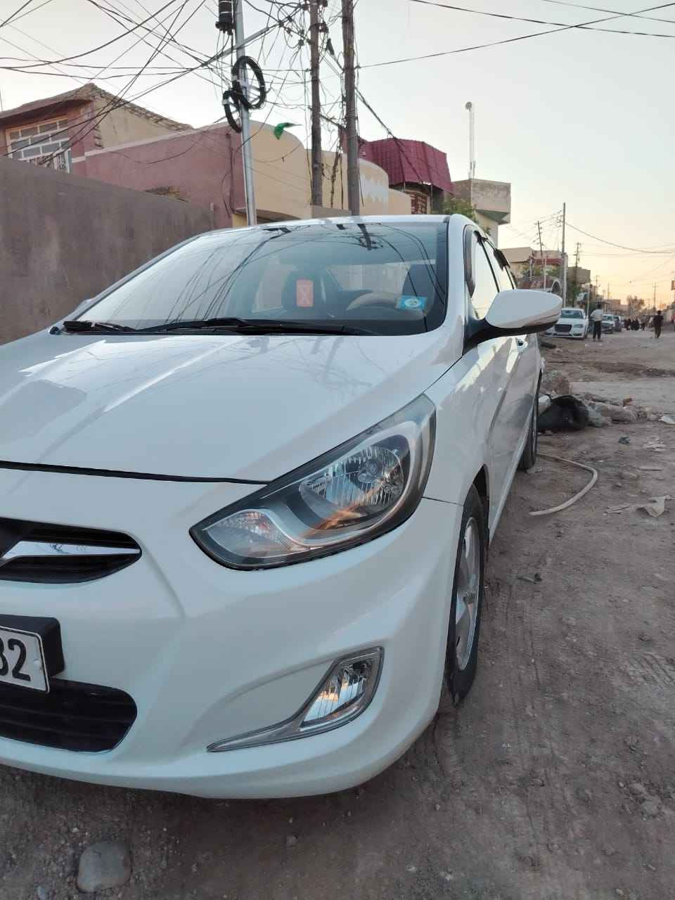 اكسنت 2014 خليجي مال مؤسسة 
محرك 1600....تبريد ثلج....كشنات جلد.....ارضية جلد.....شاشة....كاميرا 
سيارة نظيفه جدا مال جناي ما ناقصهة برغي
مكان بابل حلة... بأسمي... تحويل مباشر... رقم بابل
السعر 115$
للاستفسار *********** حلة, بابل
