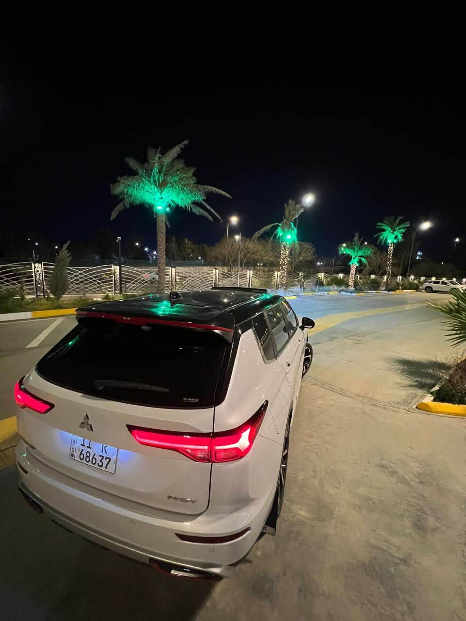 سلام عليكم جميعاً 📍
اوتلاندر هايبرد للبيع 
تمشي بالشحنة 100 كيلوو
ثلاث انظمه : هايبرد بلاكن بانزين 

اللون : ابيض لؤلؤي مميز 

حجم المحرك : 2.4 هايبرد 

فتحة سقف بانورما
دةبل اكسل (𝐀𝐖𝐃) 
7 راکب
 بصمة ابواب 
دبل جام امامي عزل خرافي 💯💯
بصمة تشغيل 

شاشة ايباد لمس
شحن وايرليس
‏‎كاميرة اكامي
كاميرة جانبي
كاميرة خلفي
كاميرات 360 درجة
هاند بريك بصمة
اوتو ستارات (𝐀𝐔𝐓𝐎 𝐒𝐓𝐀𝐑𝐓)
اوتو ستوب (𝐀𝐔𝐓𝐎  𝐒𝐓𝐎𝐏)
رادار امامي (تحديد مسار)
رادار جانبي  (نقاط عمياء)
رادار خلفي (التحذير من الاصطدام)
مانع تجاوزي بالمري الجانبيه
مري شفط
حساسات امامي
حساسات جانبي 
حساسات خلفي 
6 انظمة قيادة
نظام (𝐎𝐅𝐅-𝐑𝐎𝐀𝐃)
نظام (𝐒𝐇𝐎𝐖)
نظام (𝐀𝐔𝐓𝐎)
نظام (𝐄𝐂𝐎)
نظام (𝐍𝐎𝐑𝐌𝐀𝐋)
نظام (𝐒𝐏𝐎𝐑𝐓)
كشنات كهربائي
كشنات هیتر
تحكمات استيرن 
🔥
تبريد لمس 
تبريد مركزي 
صندوق شفط كهربائي 
لايتات (𝐋𝐄𝐃) عدسة زينون بيلادي 
بكلايتات (𝐋𝐄𝐃) ليد بيلادي
ويل كب كروم 
 
عداد السياره28 ميل  فقط بحاله الوكاله

ضرر السياره جاملغ جهة السائق وشبر بالبنيد فقط 

بيها ارباك ستيرن وبرد

اخوان السيارة خير من الله ونضيفة وجديدة ودخولها جديد  

للاستفسار الاتصال 

‏*********** 
مكان السيارة ديالى بعقوبة 📍
