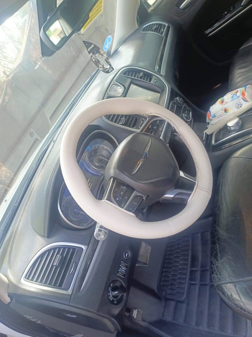 سلام عليكم
اوباما  15 معله 22
C300
 مكفول بجم كبس بدون أيرباك  السياره استخدام شخصي ومامشتغله خط ابد 

استيرن كهربائي
رقم ذي قار بأسمي الرقم الجديد سنوية جديدة  
المحرك 3600
كير ومحرك حداديه شرط

سيارة جديده حيل 
تخم تأير جديد 
السعر 180 وبيه مجال قليل 
مكان السياره ذي قار 
 
***********
