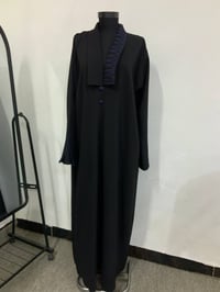 عبايه • اسود فحم • لحد ٨٥/٩٠