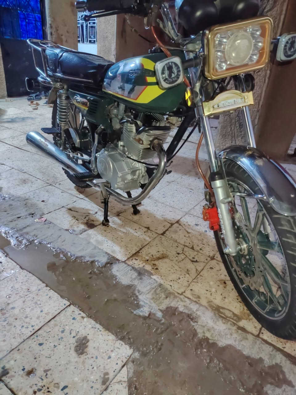 سلام عليكم شباب ايرانيه 5 كير دراجه كفاله عامه موديل 2024 شوف كدام عينك السعر600 وبيها مجال ***********
