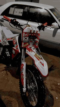 سلام عليكم دراجه قفاز ماتركس  اصولي كمرك مدفوع كامل دبل بريكات امامي و خلفي شغلات شلعه و معدل فول كهربائيات شغالات عنوان النجف حولي
السعر (مليون و نص) متوازي علا بيعته رقم الموبايل ***********
