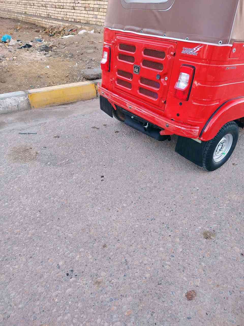 تكتك لبيع موديل 20 شهر 12 رقم وسنويه تكتك نضيفه وحلوه مكفوله ما عده طخات بصيطه ومكينه لا تنيقيص ولا تبخير ناعمه كبل الشارع بيه فراش دوشمه تخم تاير جبلي ستدات جادر جديد   مكان ميسان قضا المجر الستفسار تصل علا رقم 📱 ***********. ***********
