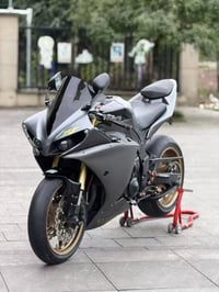 ياماها R1 • 2011 • عادم عقرب